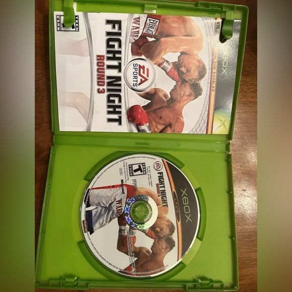 Fight Night Round 3 (Microsoft Xbox) w/ Case - Picture 2 of 3
